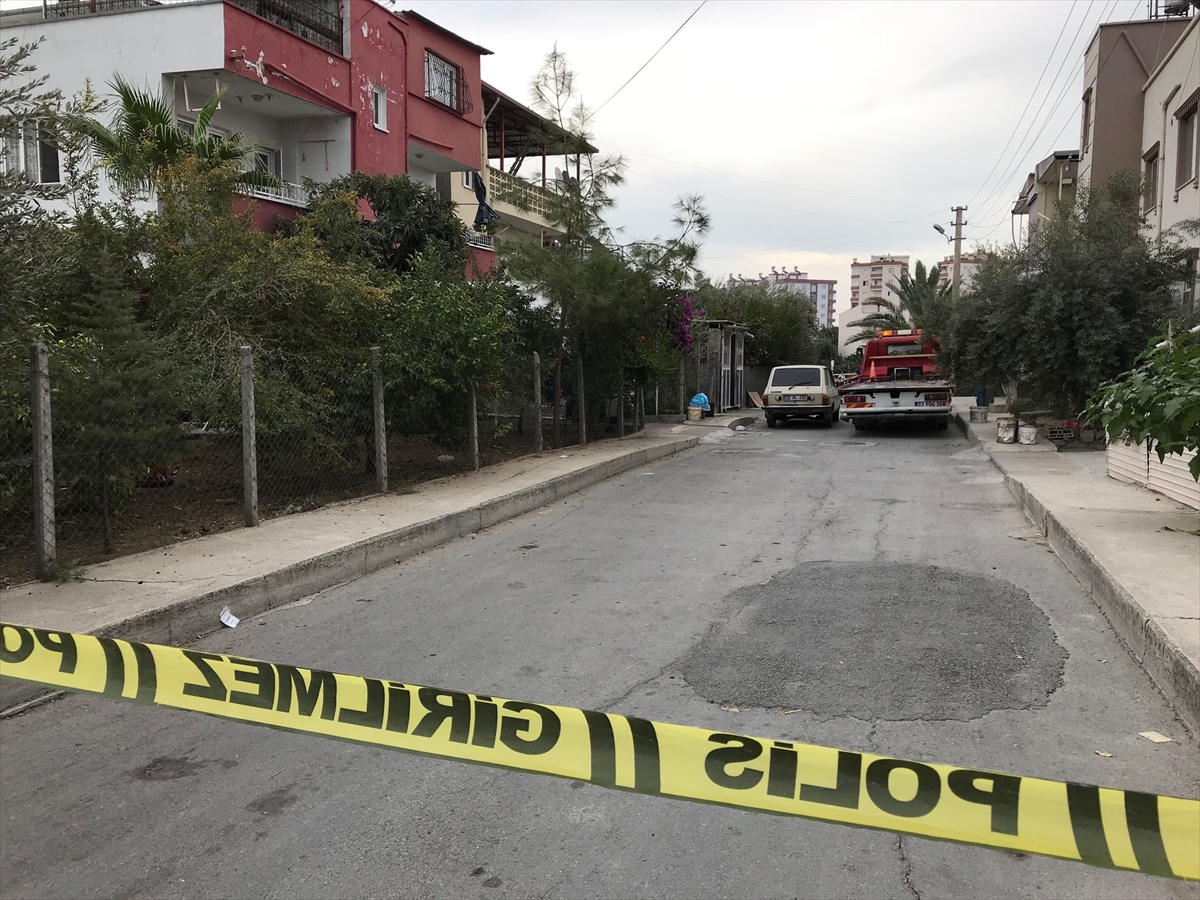 Mersin Tarsus'ta boşanma aşamasında olduğu eşini öldürdü