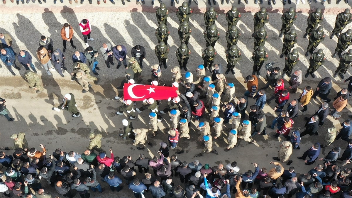 Kahramanmaraş Şehitlerini Uğurladı